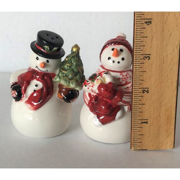 Harry and David Salt and Pepper Shakers 2004 Christmas Snowmen NEW - Picture 7 of 11